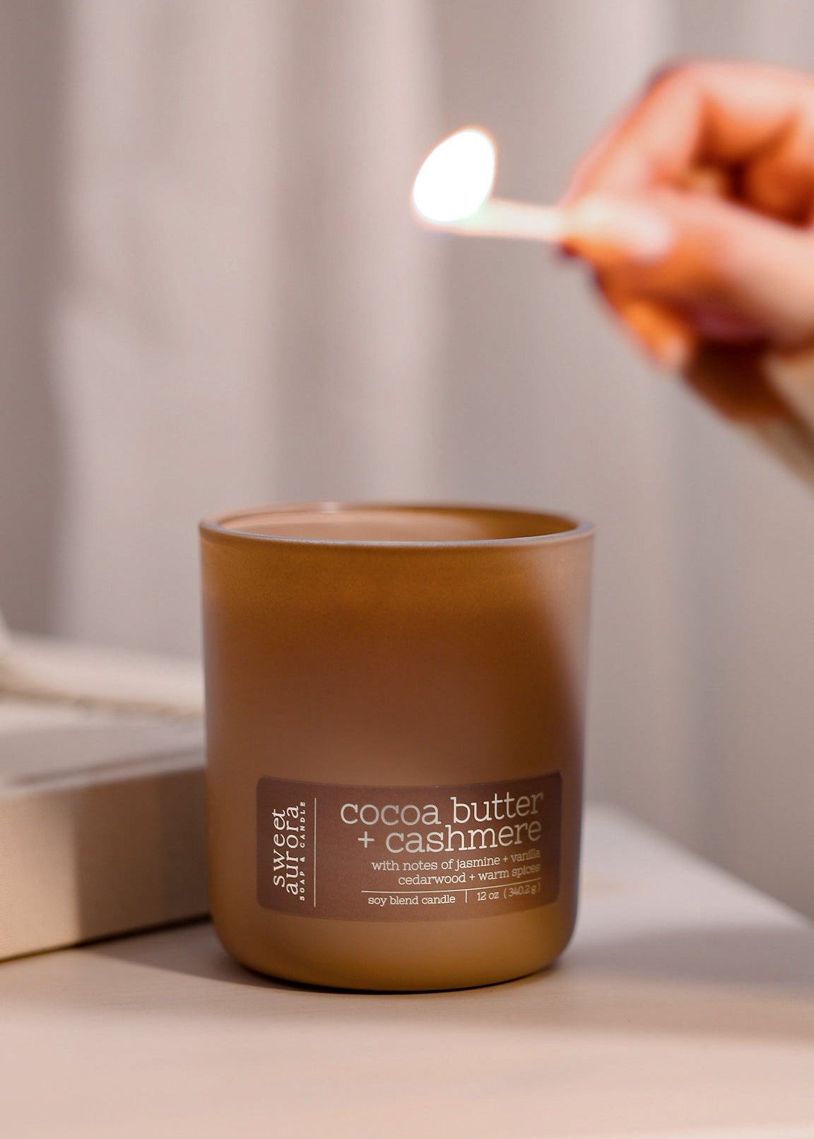 Cocoa Butter + Cashmere Wooden Wick Candle - Sweet Aurora Co