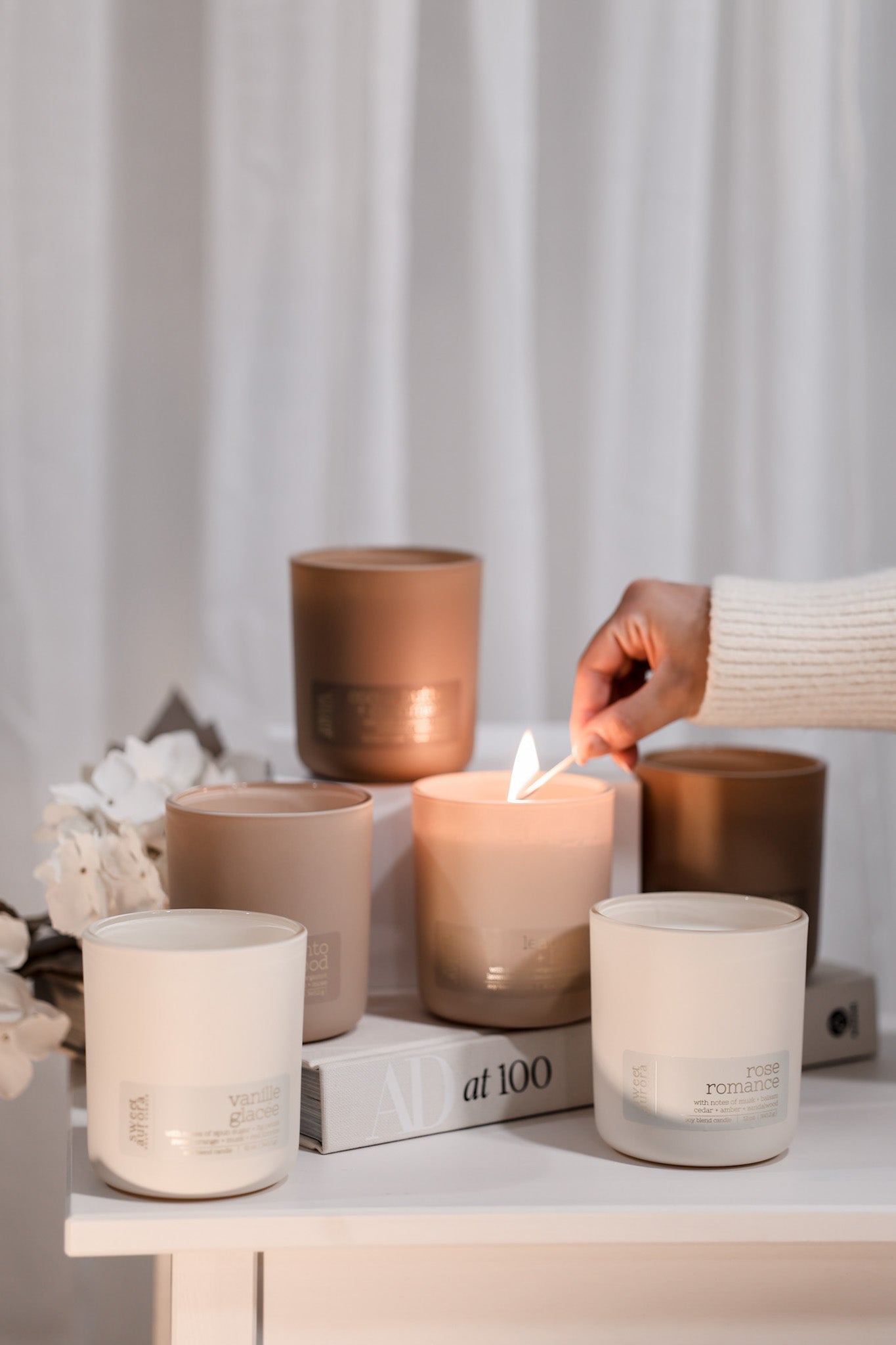 Leather + Lace Wooden Wick Candle - Sweet Aurora Co